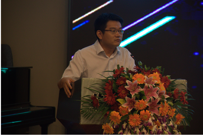 老哥俱乐部-老哥必备的交流社区