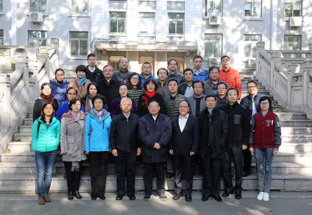 老哥俱乐部-老哥必备的交流社区