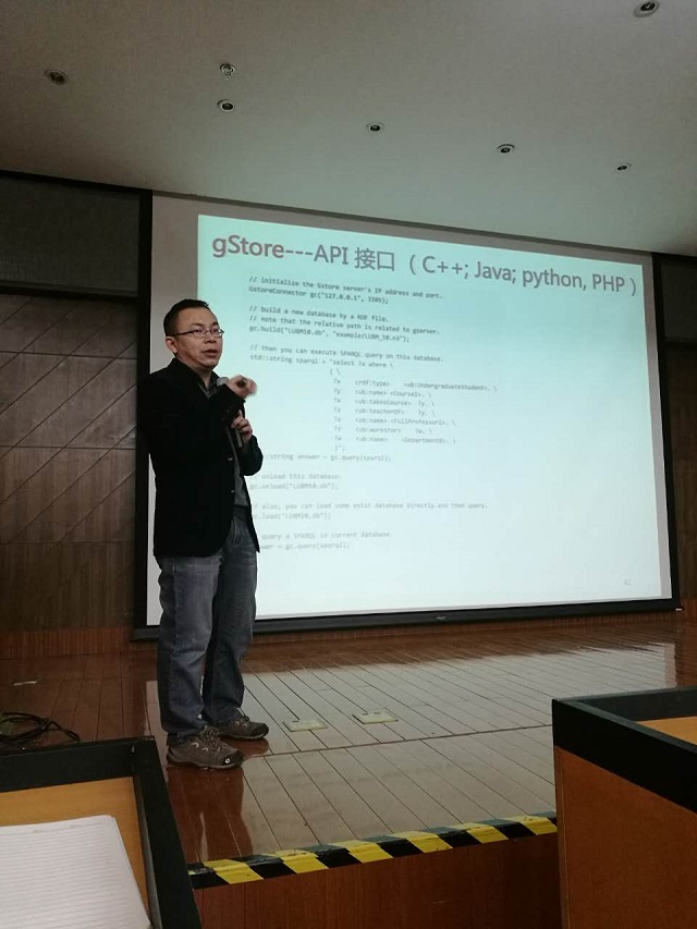 老哥俱乐部-老哥必备的交流社区