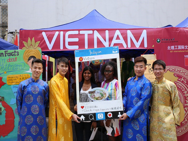 老哥俱乐部-老哥必备的交流社区