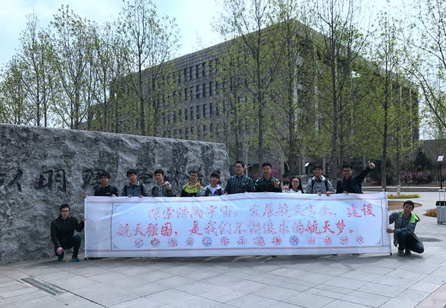 老哥俱乐部-老哥必备的交流社区