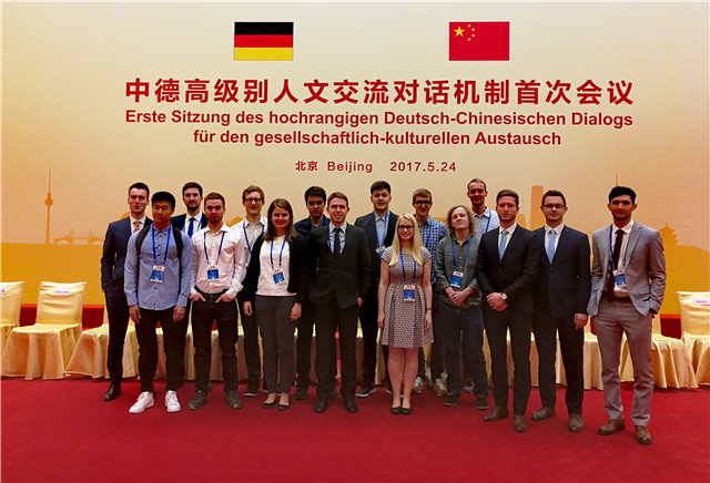 老哥俱乐部-老哥必备的交流社区