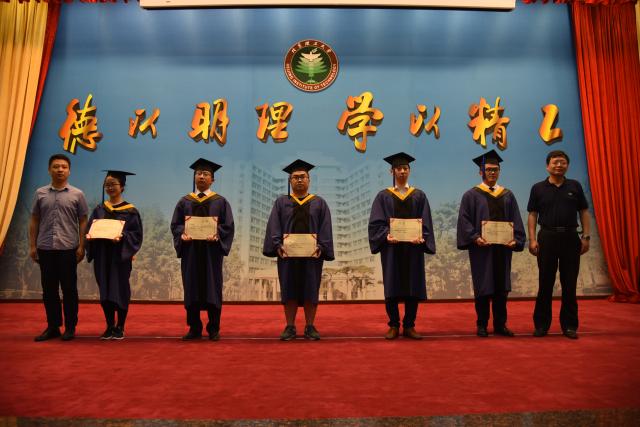 老哥俱乐部-老哥必备的交流社区