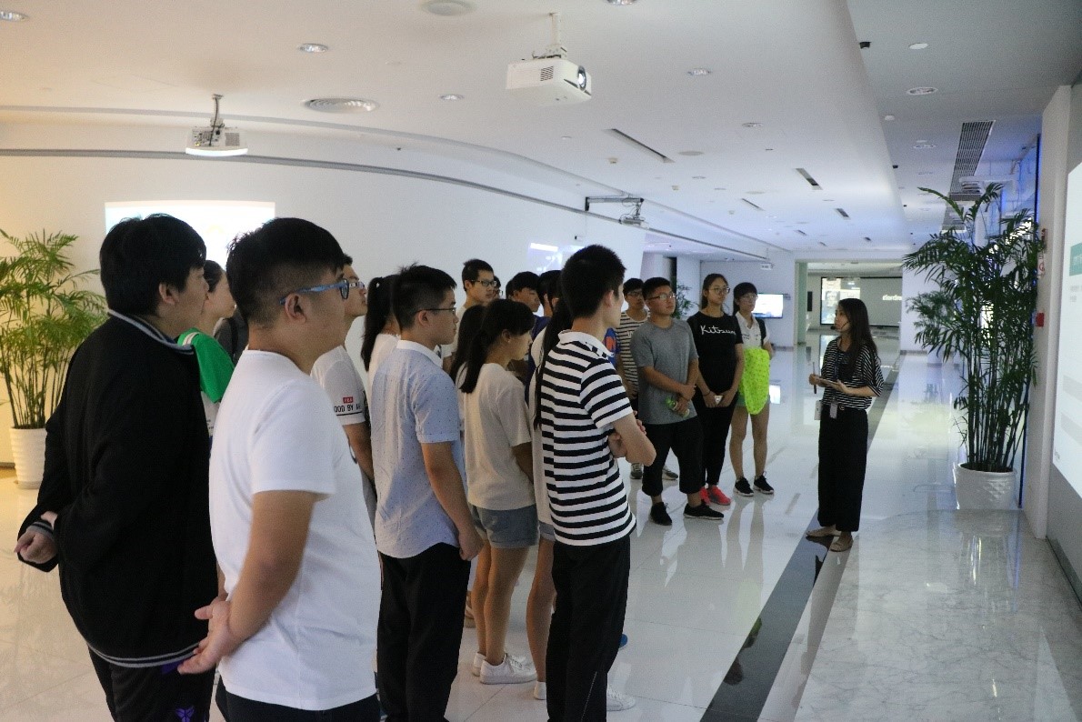 老哥俱乐部-老哥必备的交流社区