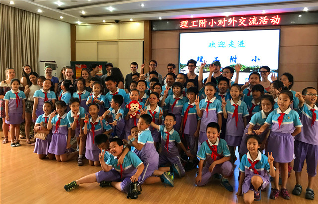 老哥俱乐部-老哥必备的交流社区