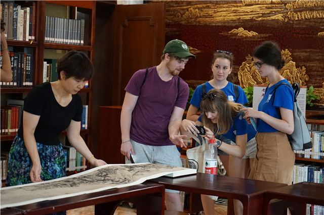 老哥俱乐部-老哥必备的交流社区