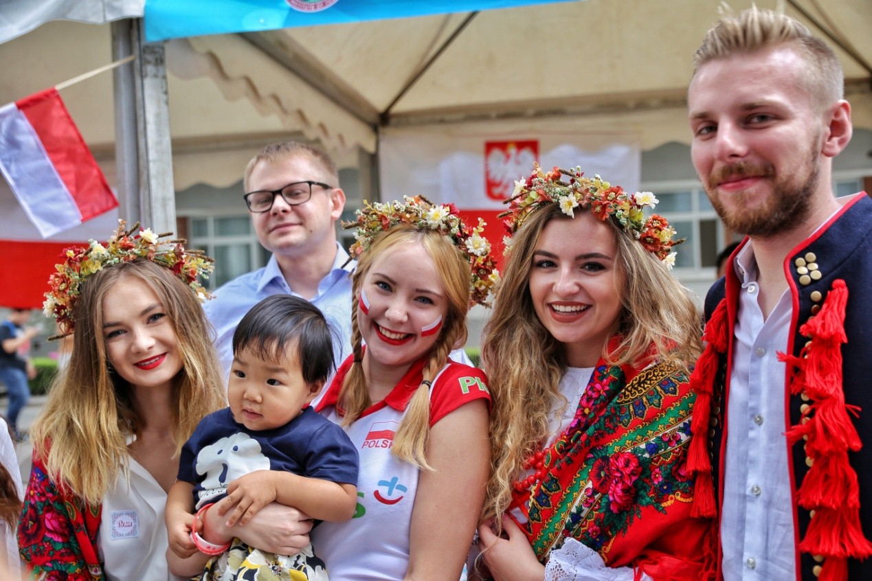 老哥俱乐部-老哥必备的交流社区