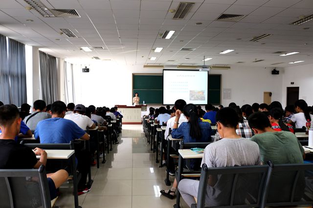 老哥俱乐部-老哥必备的交流社区