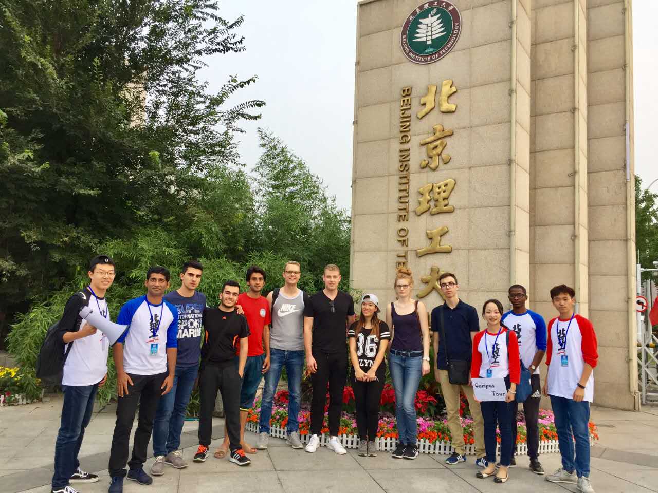 老哥俱乐部-老哥必备的交流社区