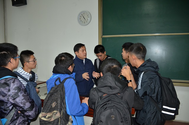 老哥俱乐部-老哥必备的交流社区