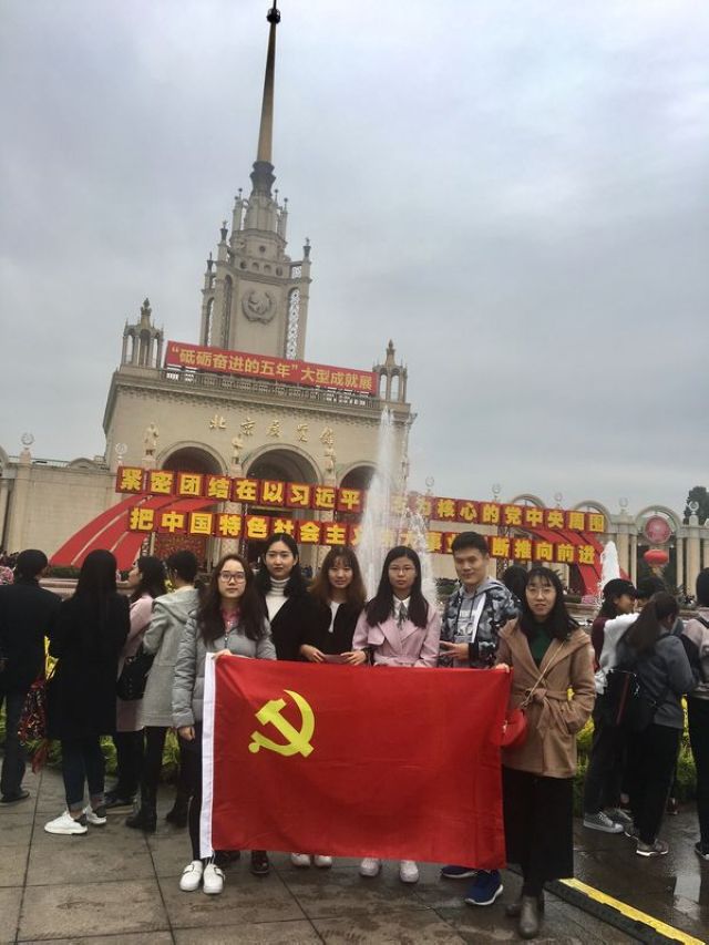 老哥俱乐部-老哥必备的交流社区