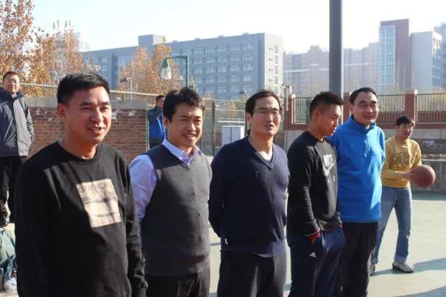 老哥俱乐部-老哥必备的交流社区