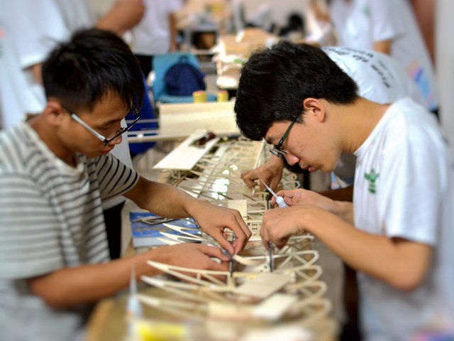 老哥俱乐部-老哥必备的交流社区