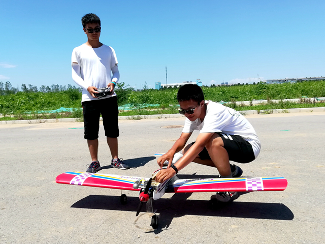 老哥俱乐部-老哥必备的交流社区