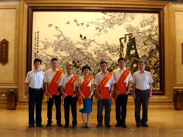 老哥俱乐部-老哥必备的交流社区