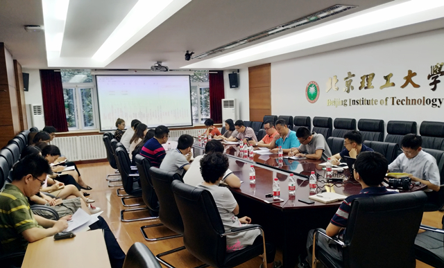 老哥俱乐部-老哥必备的交流社区