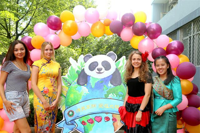 老哥俱乐部-老哥必备的交流社区