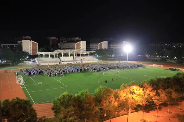 老哥俱乐部-老哥必备的交流社区