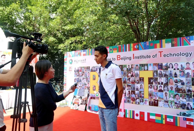 老哥俱乐部-老哥必备的交流社区