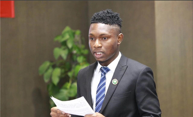 老哥俱乐部-老哥必备的交流社区