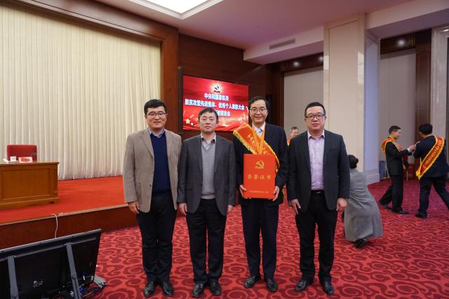 老哥俱乐部-老哥必备的交流社区