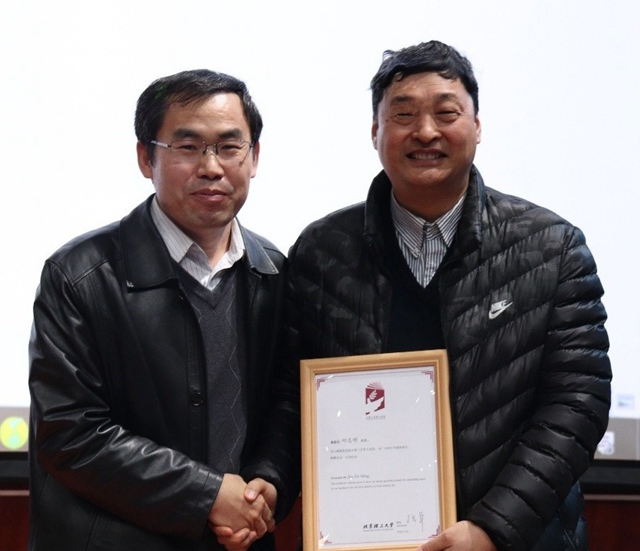 老哥俱乐部-老哥必备的交流社区