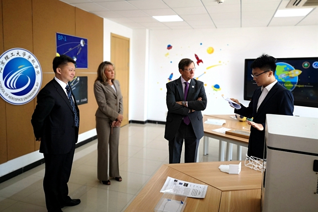 老哥俱乐部-老哥必备的交流社区