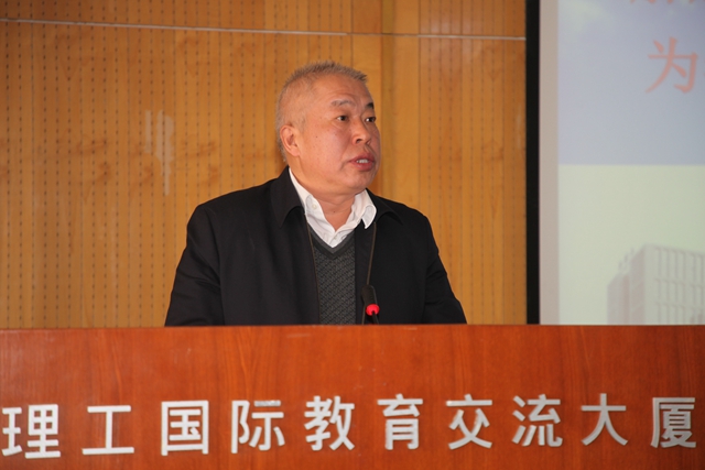 老哥俱乐部-老哥必备的交流社区