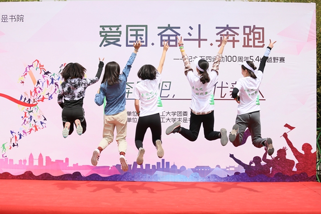 老哥俱乐部-老哥必备的交流社区