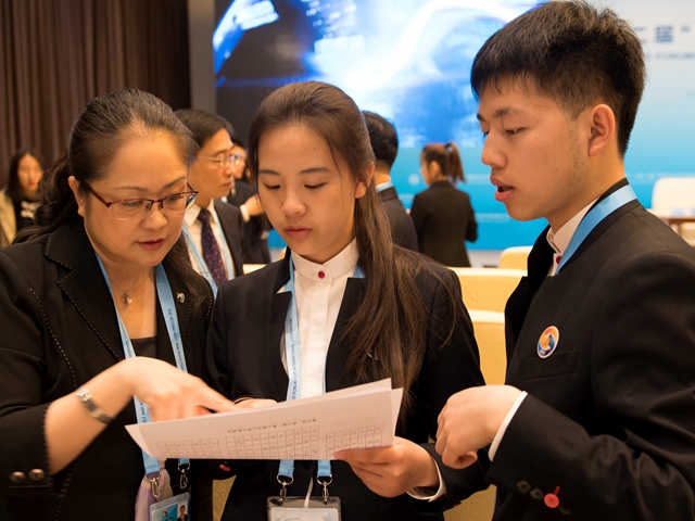 老哥俱乐部-老哥必备的交流社区