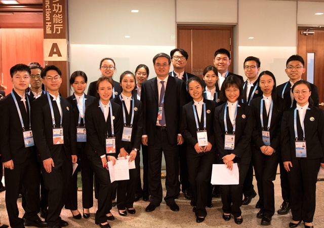 老哥俱乐部-老哥必备的交流社区