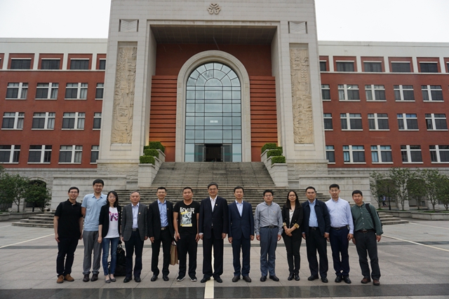 老哥俱乐部-老哥必备的交流社区