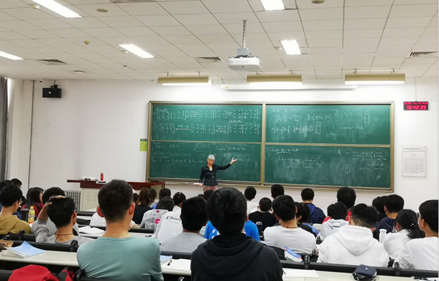 老哥俱乐部-老哥必备的交流社区