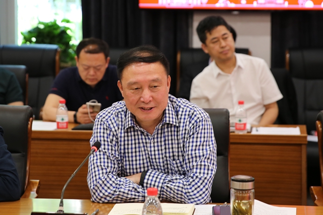 老哥俱乐部-老哥必备的交流社区