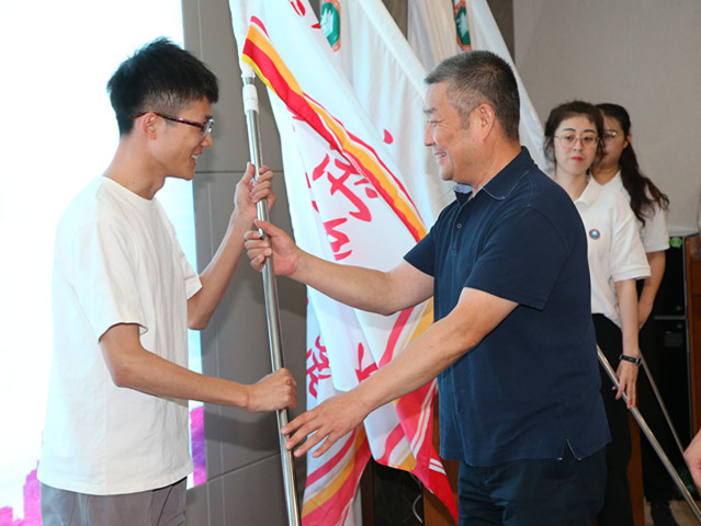 老哥俱乐部-老哥必备的交流社区