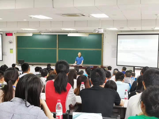 老哥俱乐部-老哥必备的交流社区