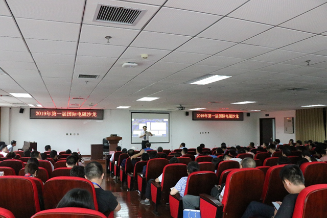 老哥俱乐部-老哥必备的交流社区