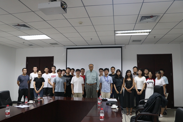 老哥俱乐部-老哥必备的交流社区