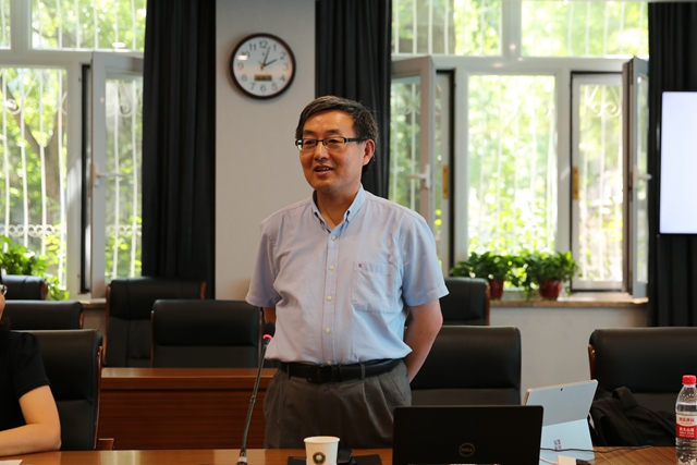 老哥俱乐部-老哥必备的交流社区