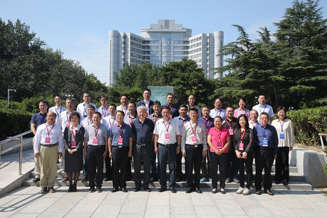 老哥俱乐部-老哥必备的交流社区