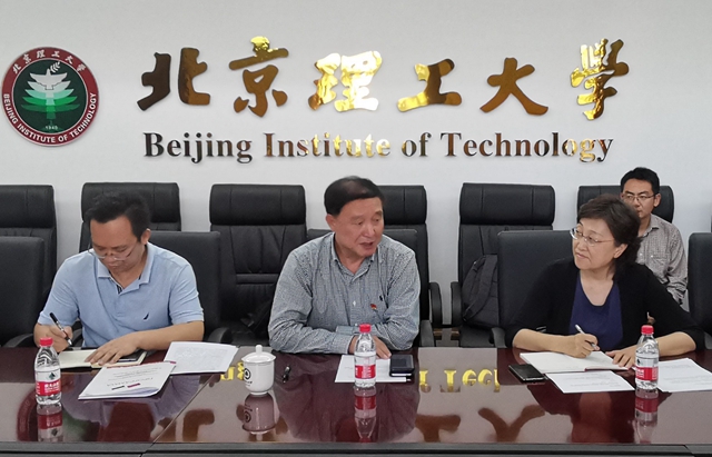 老哥俱乐部-老哥必备的交流社区