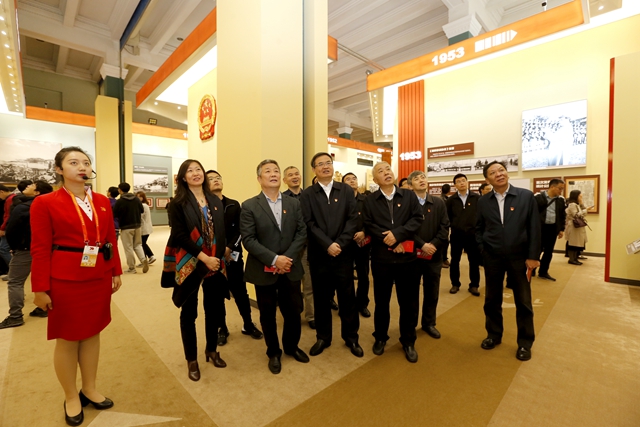 老哥俱乐部-老哥必备的交流社区