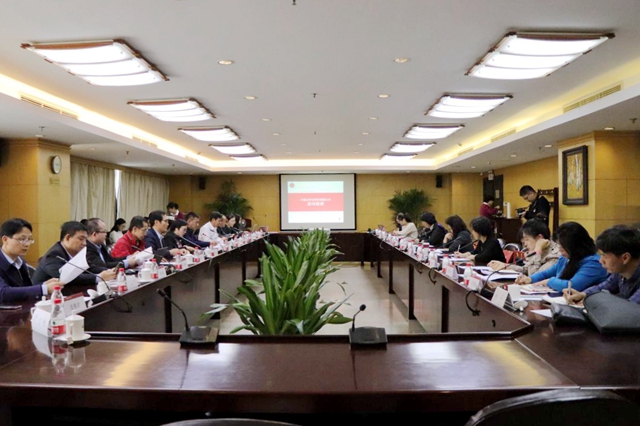 老哥俱乐部-老哥必备的交流社区