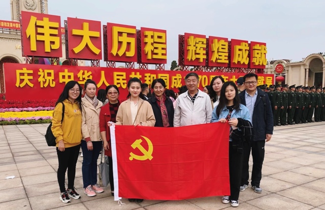 老哥俱乐部-老哥必备的交流社区