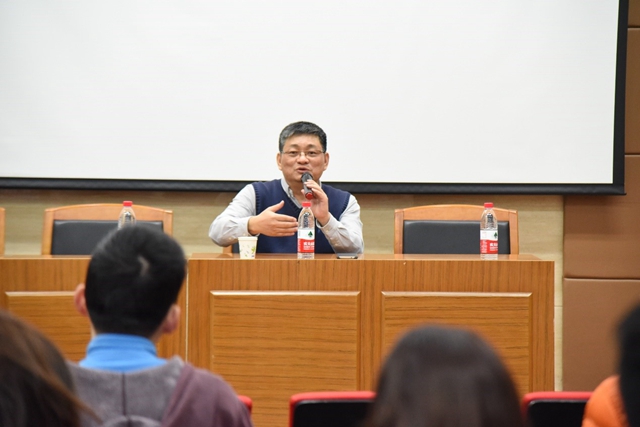 老哥俱乐部-老哥必备的交流社区