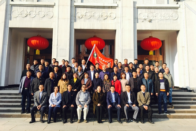 老哥俱乐部-老哥必备的交流社区