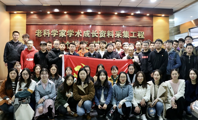 老哥俱乐部-老哥必备的交流社区