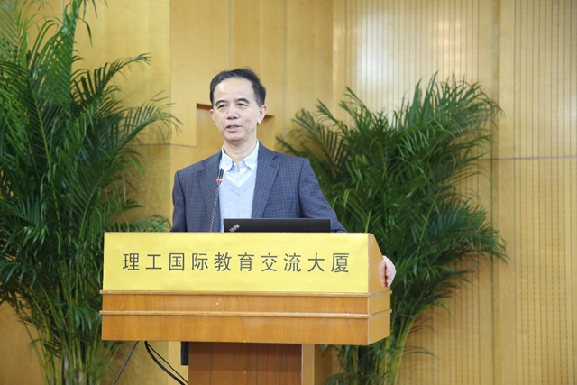 老哥俱乐部-老哥必备的交流社区