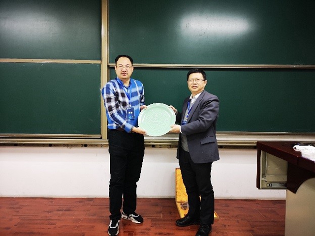 老哥俱乐部-老哥必备的交流社区