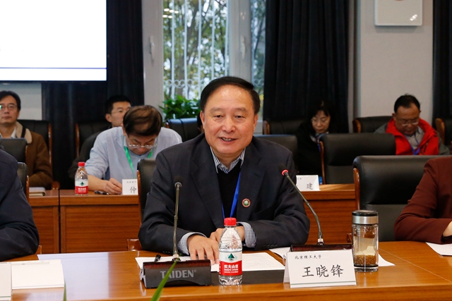 老哥俱乐部-老哥必备的交流社区